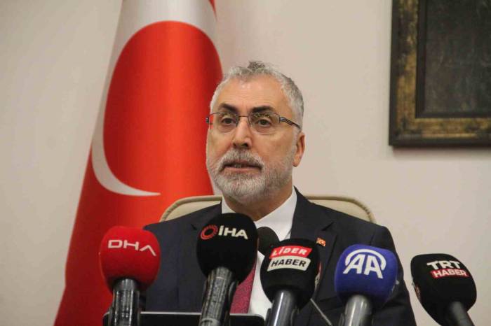 Bakan Işıkhan: "İş Gücü Piyasasının İhtiyaç Duyduğu Modeli Hayata Geçireceğiz"