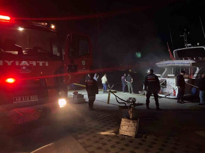 Akyaka’da Limanda Bağlı Motoryat’ta Yangın