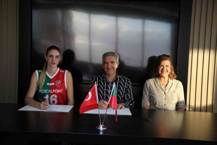 Karşıyaka Medical Point, Cansın Şurgun’u Kadrosuna Kattı