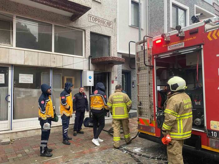 Erdek’te Pompa Yangını Paniğe Neden Oldu