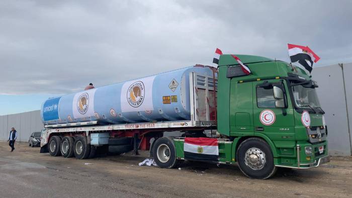İsrail, Gazze’ye Günde 2 Tanker Yakıt Girişine İzin Verdi