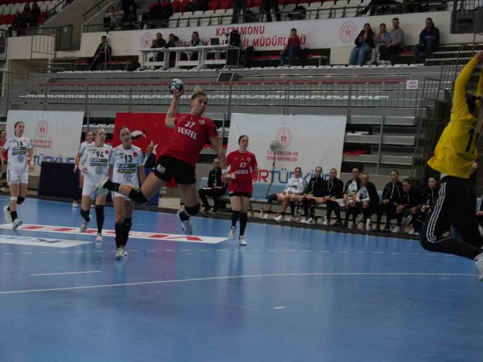 Kastamonu Belediyespor Avrupa’ya Veda Etti