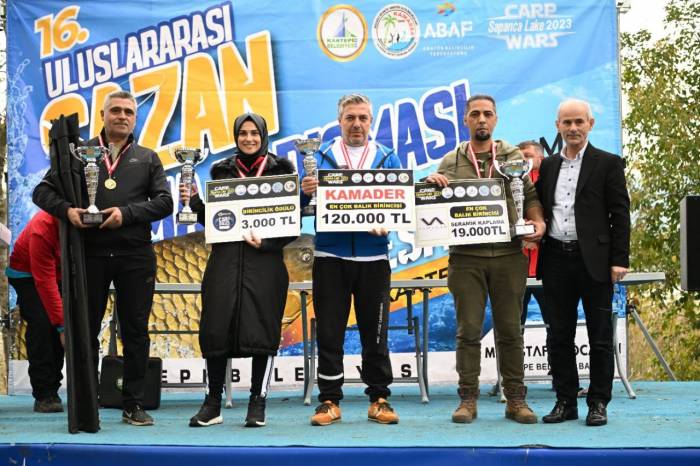 Sazan Tutma Yarışmasında Dereceye Girenler Ödülüne Kavuştu