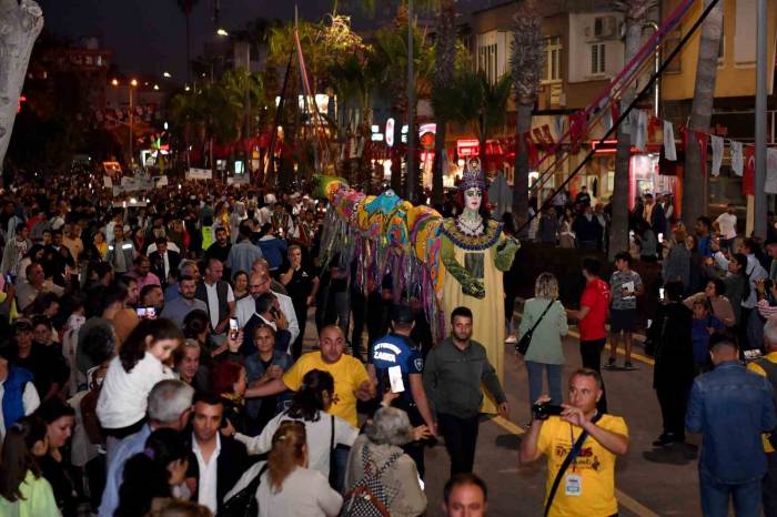 Tarsus’ta Festival Coşkusu Sürüyor