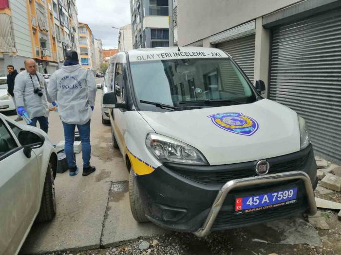 Manisa’da Sır Ölüm: Anne Ve Kızı Asansörde Ölü Bulundu