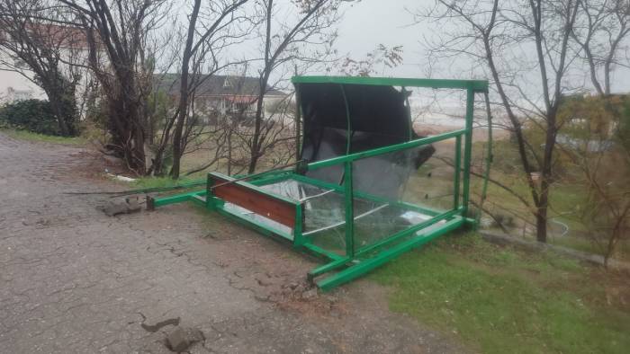 Şiddetli Fırtına Sakarya’nın Karasu Sahilini Yıktı Geçti