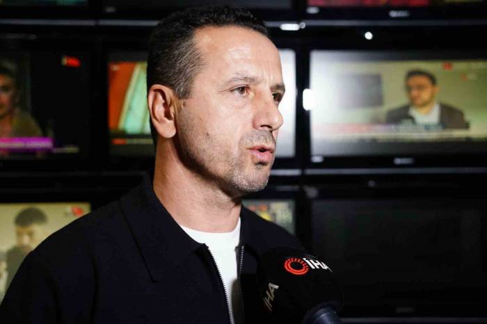 Saffet Akyüz: "Okan Buruk Adım Adım Yukarı Çıkan Ve Bunu Hak Eden Bir Antrenör"