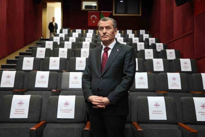 Zeytinburnu Kültür Merkezi’nin Koltukları Gazze’de Katledilen Çocuklara Ayrıldı