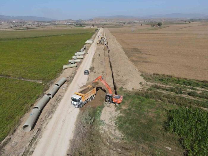 Çine’de Sulama Boruları Yer Altına İndi