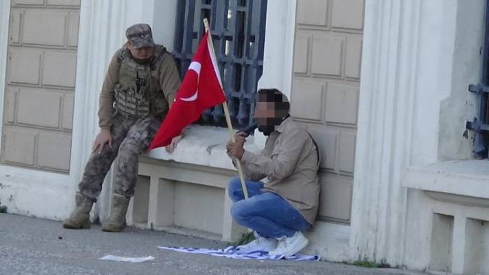 Başına Tabanca Dayamıştı, Yaklaşık 3 Saat Sonra İkna Oldu