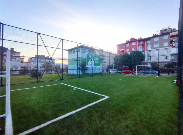 Derince’de Gençler İçin Yeni Saha