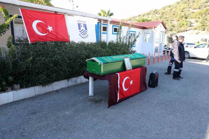 Üç Hafta Süren Yaşam Savaşını Kaybetti