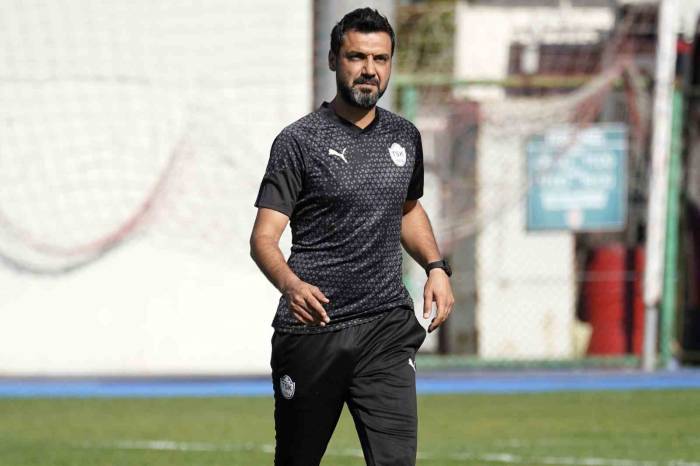 Bekir İrtegün: "Aykut Kocaman Ve Abdullah Avcı’nın Bendeki Yeri Ayrı"