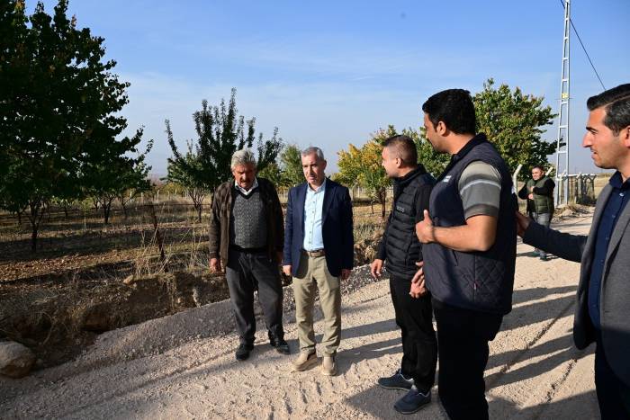 Yeşilyurt’ta Yollar Yenileniyor