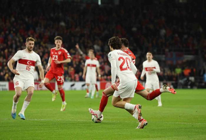 Euro 2024 Elemeleri: Galler: 1 - Türkiye: 0 (İlk Yarı)