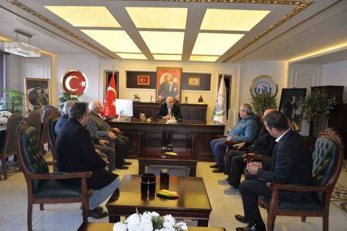 Başkan Bakkalcıoğlu’na Dernek Çalışmaları Hakkında Bilgi Verdi