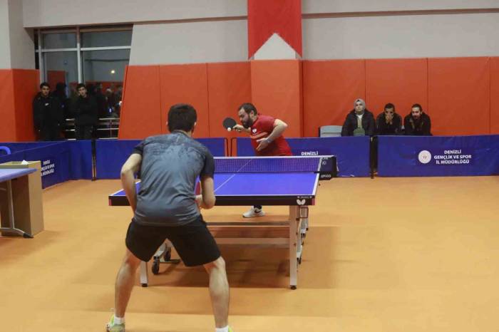 Denizli’de Masa Tenisi Turnuvasının Kazananları Belli Oldu