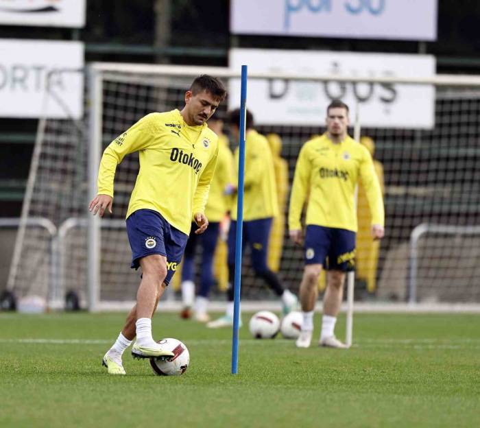 Fenerbahçe, Karagümrük Maçı Hazırlıklarına Devam Etti