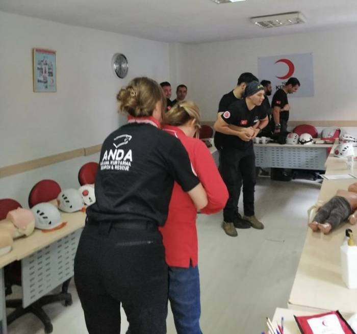Kızılay’dan İlk Yardım Eğitimi