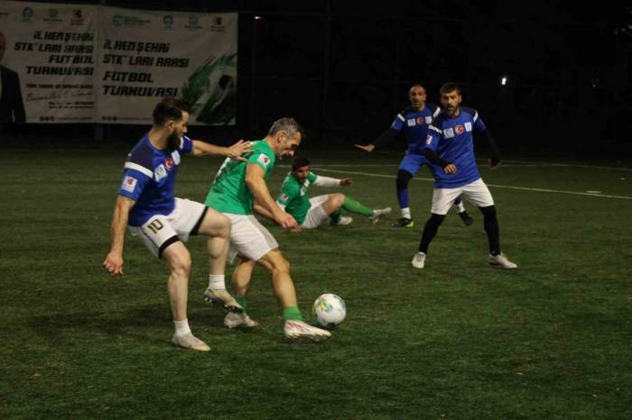 Kocaeli Hemşeri Turnuvasında Heyecanlı Final