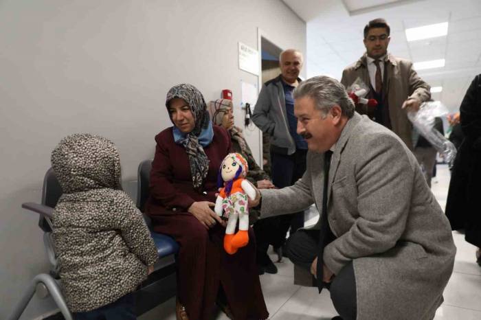 Başkan Palancıoğlu, Hizmete Açtığı Sağlık Merkezlerini Ziyaret Etti