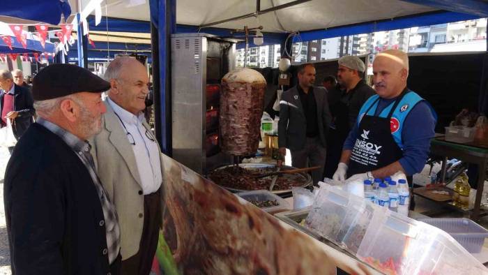 Filistin’e Destek İçin "Hayır Çarşısı"