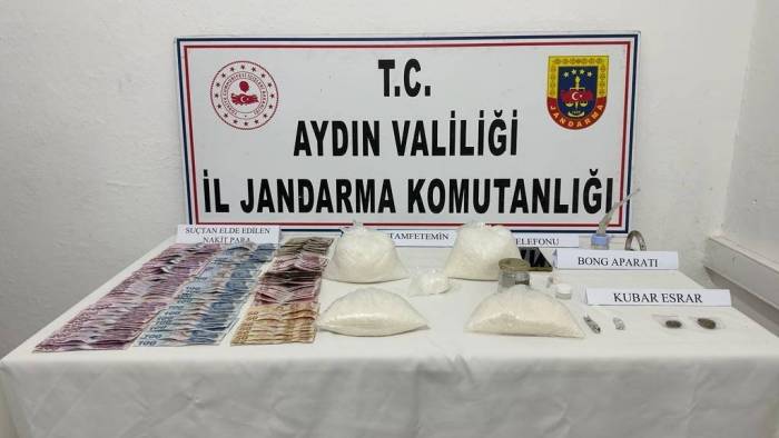 Didim’de Otomobile Zulalanmış 3,5 Kilo Uyuşturucu Yakalandı