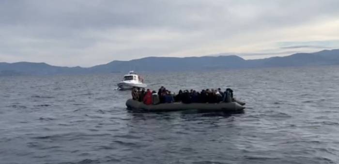 Ayvacık Açıklarında 82 Kaçak Göçmen Kurtarıldı, 17 Kaçak Göçmen Yakalandı