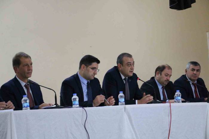 İlçe Tarım Değerlendirme Toplantısı Üzümlü’de Gerçekleştirildi