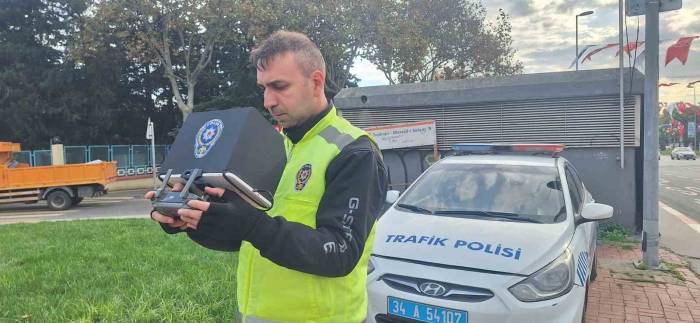 Fatih’te Dron Destekli Yaya Geçidi Denetimi