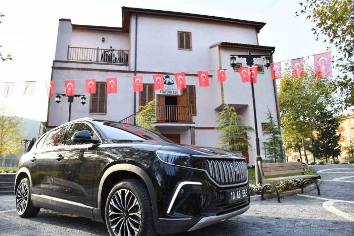 Karesi Belediyesi’nin Makam Aracı Togg Oldu