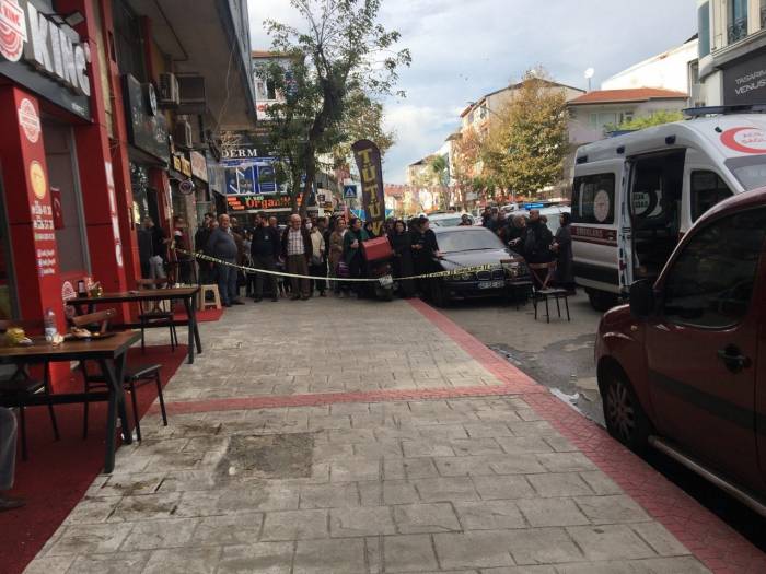 Kocaeli’de Kadın Cinayeti: Yemek Yerken Öldürüldü