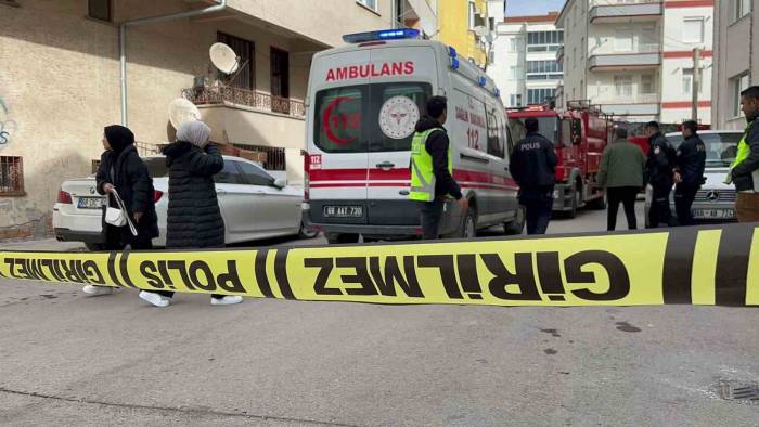 İstanbul’dan Misafirliğe Geldiler Yangında Zehirlendiler