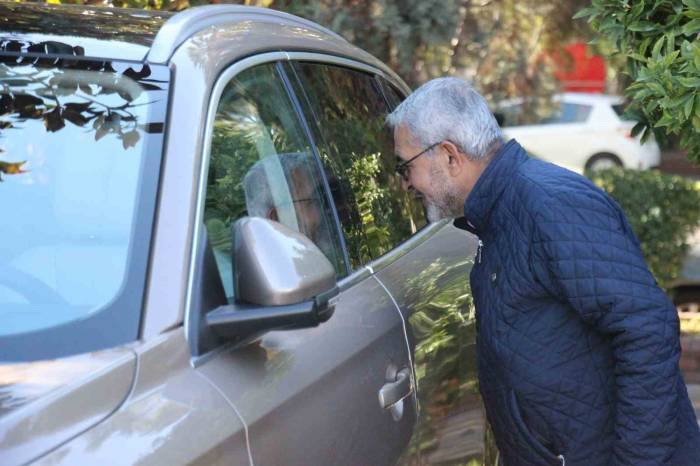 Aydınlı Vatandaşlar: "İçi Saray Gibi, Gururla Bineceğiz"