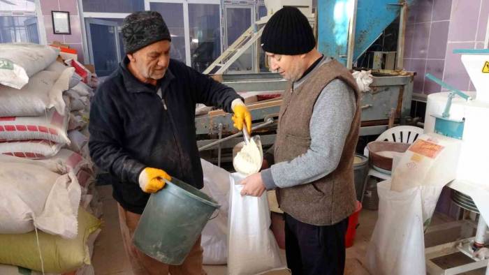 43 Çeşit Ata Tohumuyla Organik Ürün Elde Ediyor