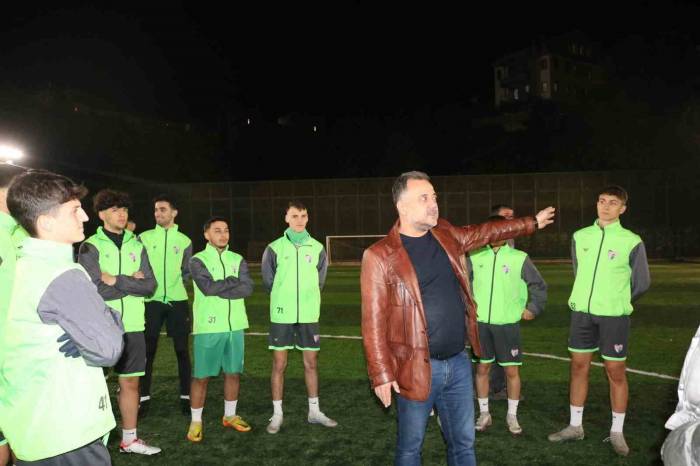 Başkan Aday Adayı Işık: "Masa Başında Değil, Sahadayız"