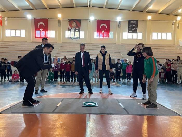 Milli Spor Tescilli Hemsball, Buharkent’te Tanıtıldı