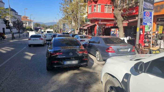 Bandırma’da Otopark Problemi Gün Geçtikçe Büyüyor