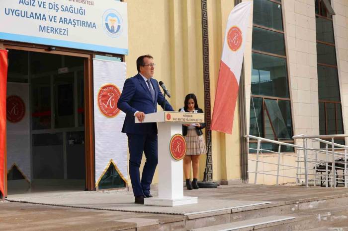 Ağız Ve Diş Sağlığı Uygulama Ve Araştırma Merkezi Açıldı