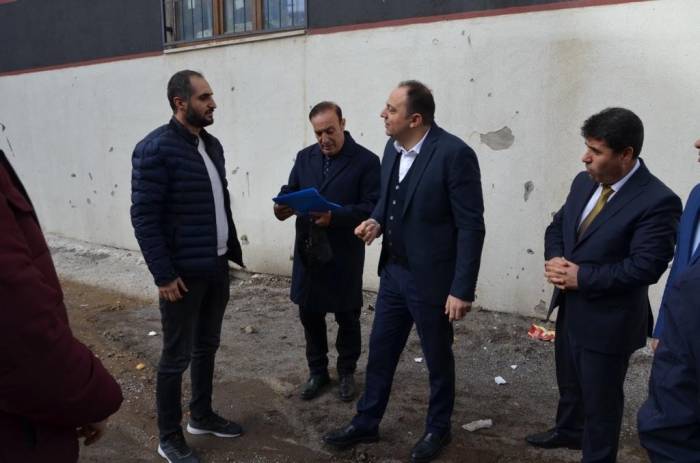 Kaymakam Demir, Yapımı Devam Eden Okulları İnceledi