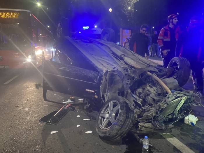 Takla Atan Otomobil Metrelerce Sürüklendi: 1 Yaralı