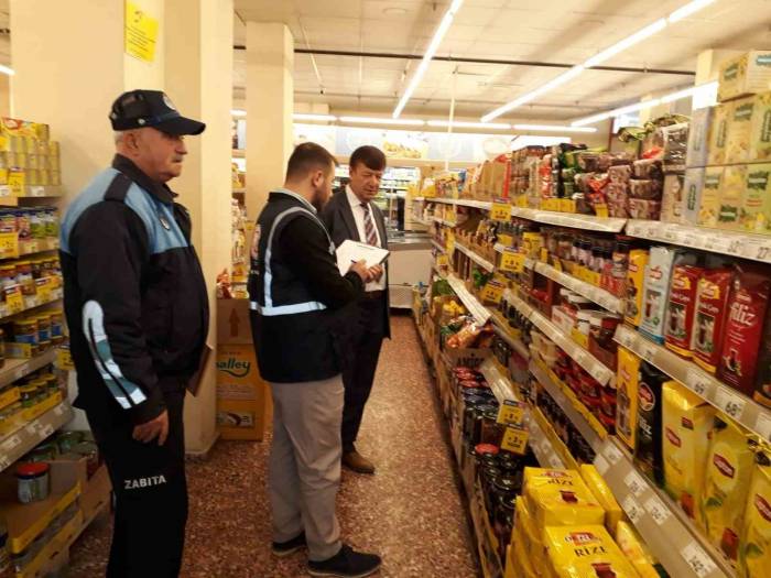 Kars’ta Zincir Marketler Denetleniyor