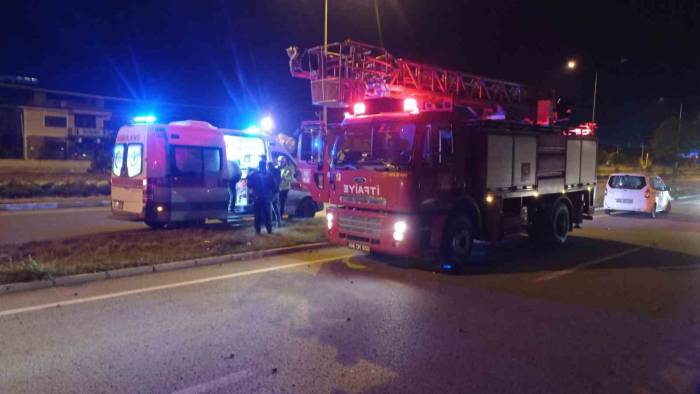 Eşini Öldüresiye Darp Etti, Kaçarken Kaza Geçirip Ağır Yaralandı