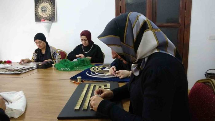 Ev Ortamında Meslek Öğrenirken Para Da Kazanıyorlar