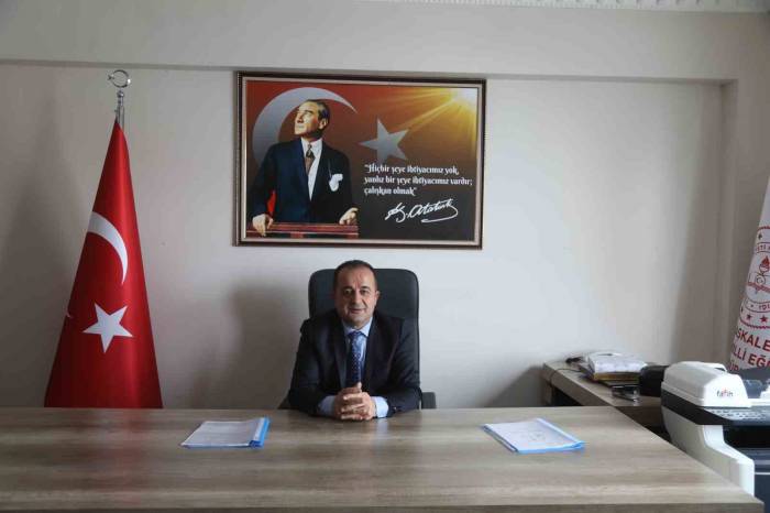 Başkale Milli Eğitim Müdürü Samsa Göreve Başladı