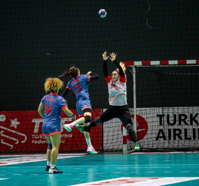 A Milli Kadın Hentbol Takımı, Tunus’u 29-28 Yendi