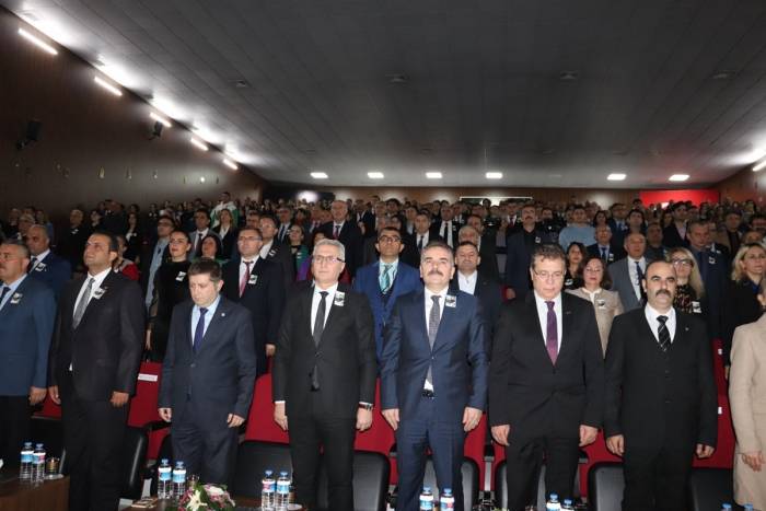 Öğretmenler Günü Edremit’te Kutlandı