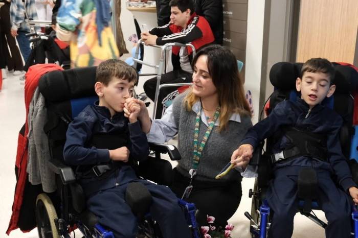 Başakşehir Çam Ve Sakura Şehir Hastanesi’nde, Öğretmenler Günü Kutlandı