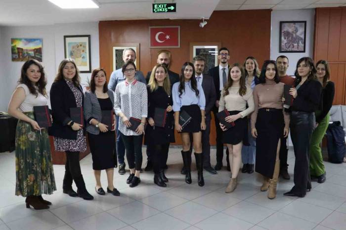 Başkan Özcan Nazgem Öğretmenlerini Unutmadı