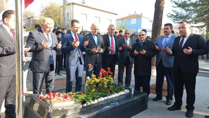 Şehit Aybüke Öğretmen, Öğretmenler Günü’nde Kabri Başında Anıldı